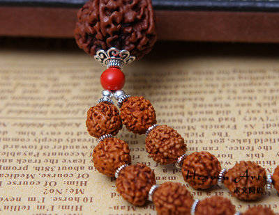 五瓣金蟾纹金刚菩提配朱砂持珠 异域风情中的艺术与信仰